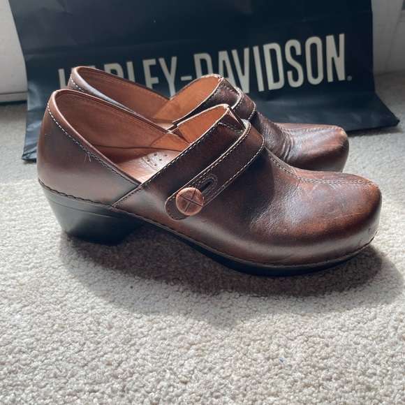 Dansko Clogs - Picture 2 of 5